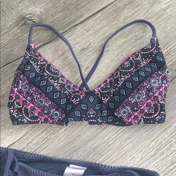 Bathing Suit - Picture 4 of 7